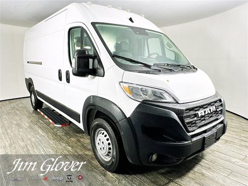 Used 2025 RAM ProMaster 2500 w/ Convenience Group image 1