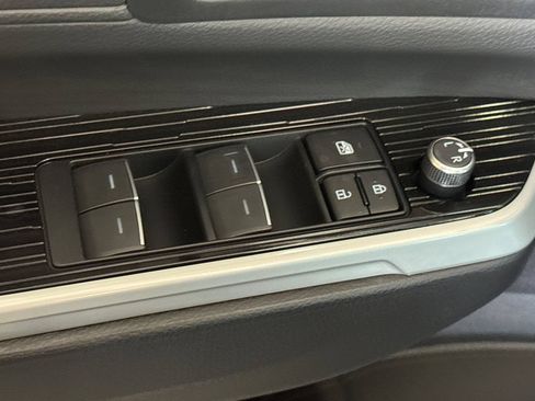 New 2026 Toyota Sienna XLE Woodland Edition AWD/4WD image 12