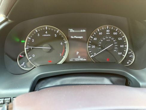 Used 2020 Lexus RX 350L Premium w/ Premium Package AWD/4WD image 27