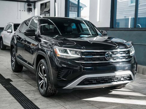 Used 2023 Volkswagen Atlas Cross Sport SEL image 3