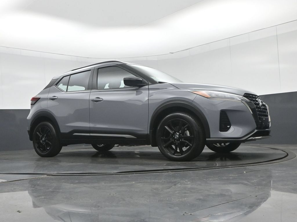 Used 2023 Nissan Kicks SR FWD image 50