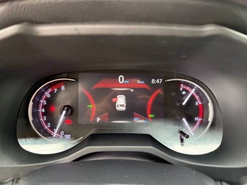 Used 2019 Toyota RAV4 Limited w/ Advanced Technology Package FWD image 17