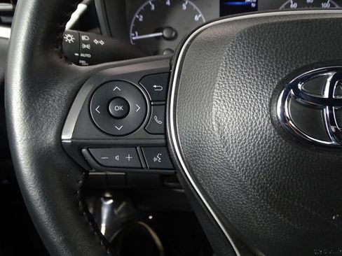 Used 2025 Toyota Corolla SE image 19