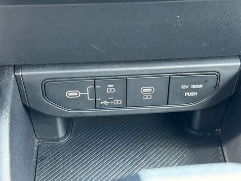 Used 2025 Kia K4 FWD image 24