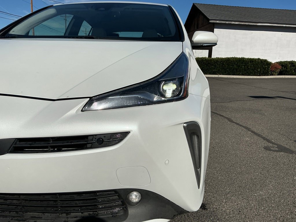 Used 2022 Toyota Prius XLE AWD/4WD image 9