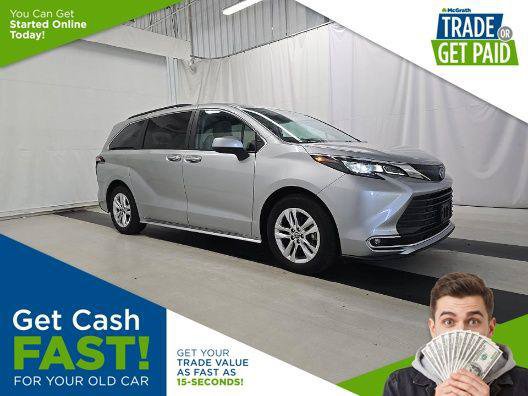 Certified 2024 Toyota Sienna XLE AWD/4WD image 1