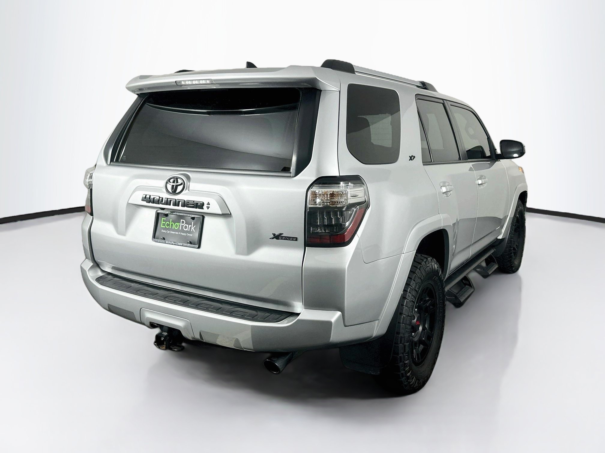 Used 2024 Toyota 4Runner SR5 RWD image 9