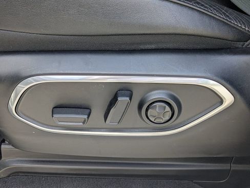 Used 2024 Jeep Wagoneer Series II AWD/4WD image 20