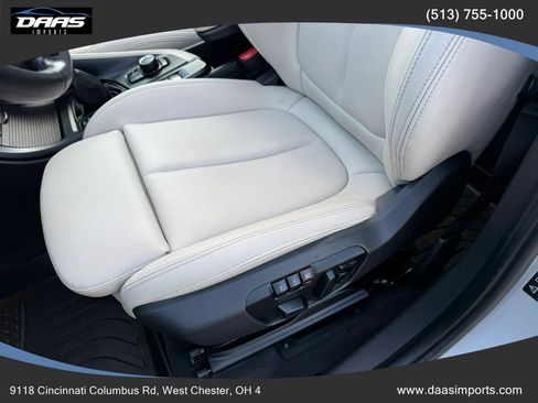 Used 2018 BMW X1 xDrive28i w/ Convenience Package AWD/4WD image 12