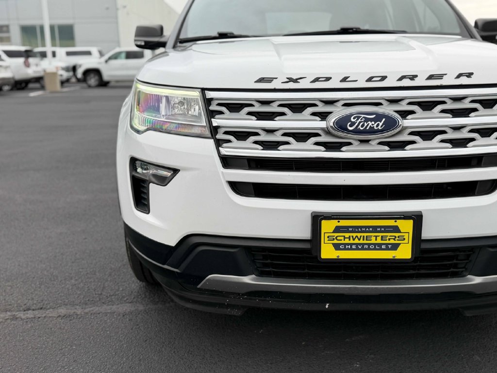 Used 2019 Ford Explorer XLT w/ Equipment Group 201A AWD/4WD image 4