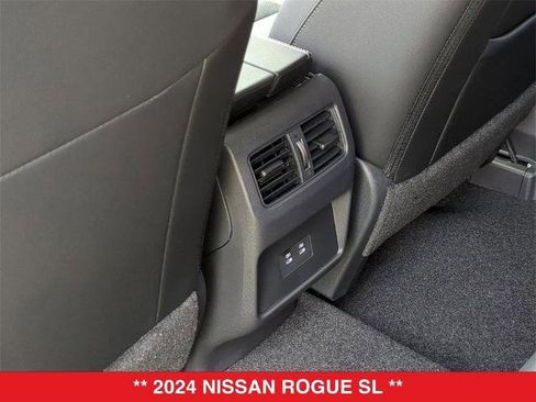 Certified 2024 Nissan Rogue SL image 26