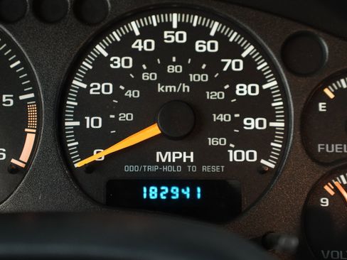 Used 2001 Chevrolet Blazer LS image 33