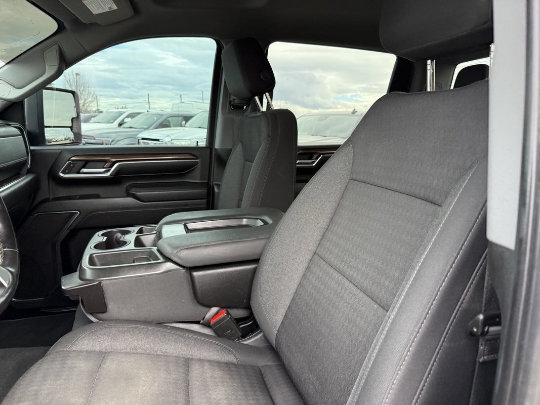 Used 2024 Chevrolet Silverado 2500 LT w/ Convenience Package AWD/4WD image 30