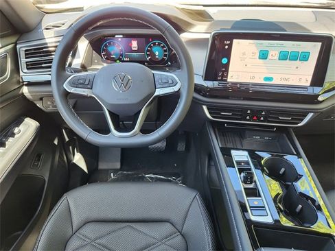 New 2025 Volkswagen Atlas Cross Sport SE image 18