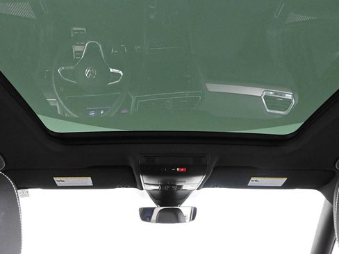 Certified 2023 Volkswagen Tiguan SE R-Line FWD image 15