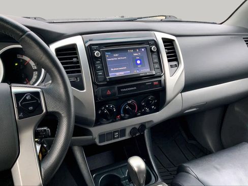 Used 2015 Toyota Tacoma PreRunner w/ TRD Sport Package RWD image 5