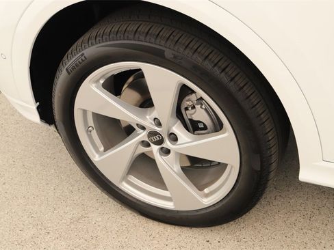 New 2025 Audi Q5 2.0T Premium Plus image 29