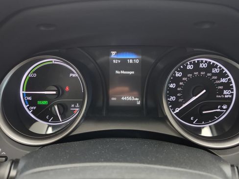 Used 2024 Toyota Camry SE FWD image 15