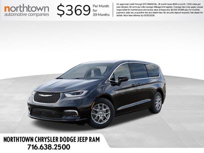 New 2026 Chrysler Pacifica Select