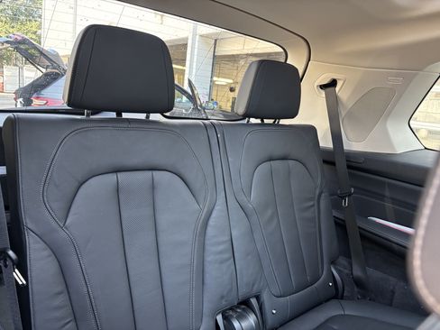 Used 2019 BMW X7 xDrive50i w/ Premium Package AWD/4WD image 29