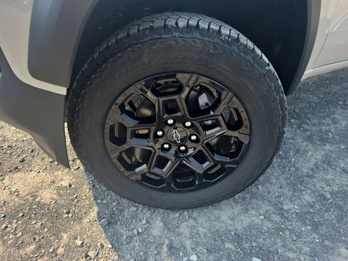 New 2026 Chevrolet Colorado Trail Boss AWD/4WD image 13