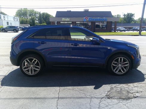 Used 2021 Cadillac XT4 Sport w/ Cold Weather Package AWD/4WD image 8