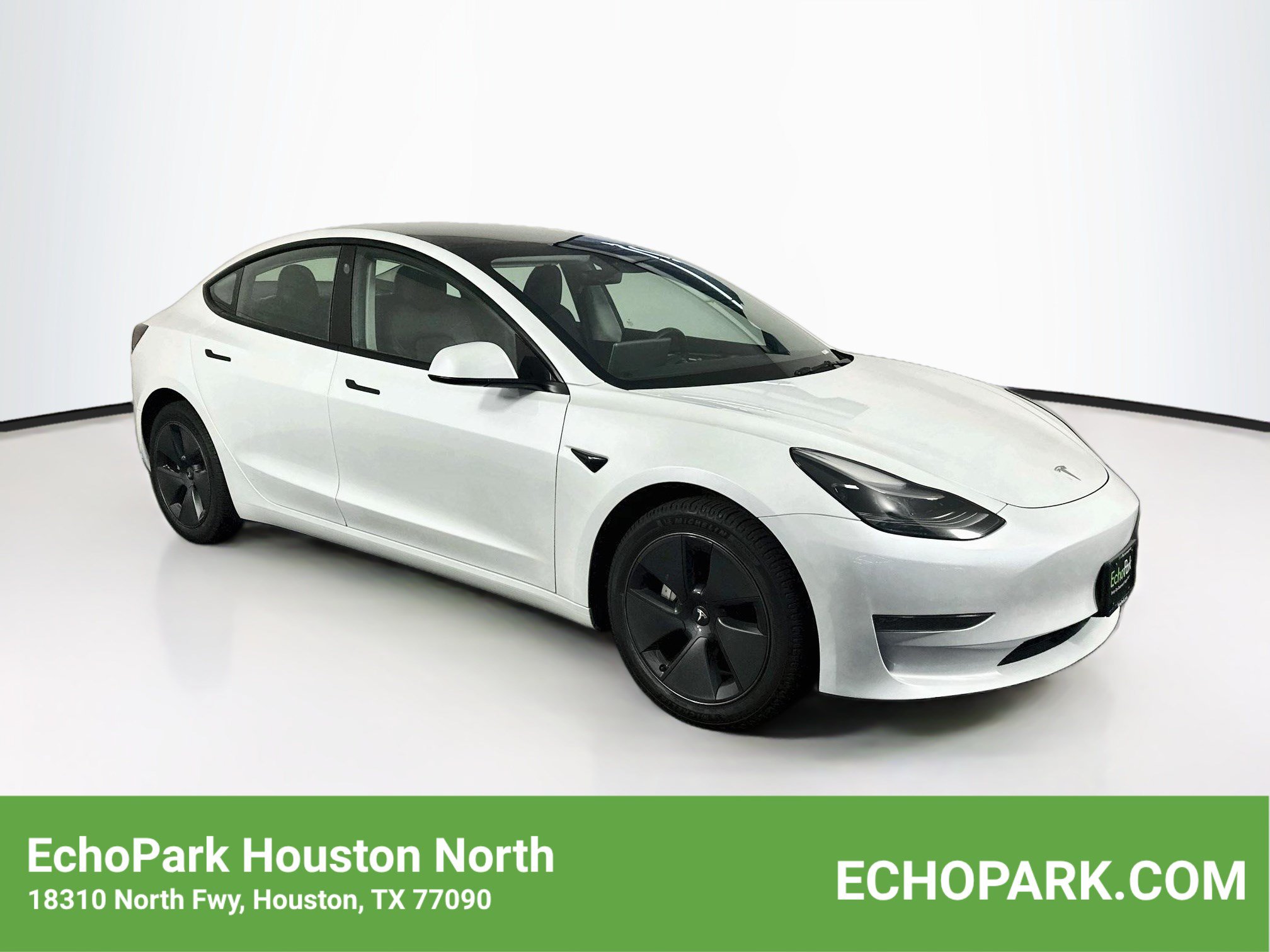 Used 2023 Tesla Model 3 Standard Range RWD image 1