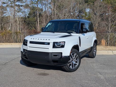 New 2026 Land Rover Defender 110 X-Dynamic SE image 1