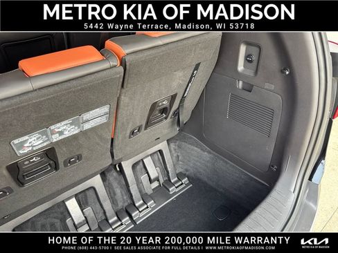 Used 2026 Kia Carnival EX FWD image 43