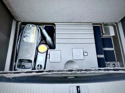 Used 2015 Chevrolet Volt Premium w/ Premium Trim Package image 23