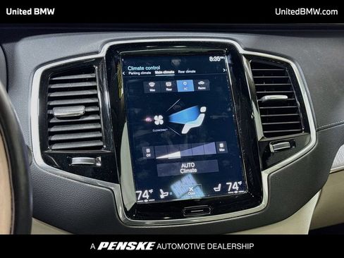 Used 2022 Volvo XC90 T8 Inscription w/ Lounge Package AWD/4WD image 18