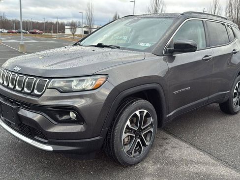 Used 2022 Jeep Compass Limited image 13