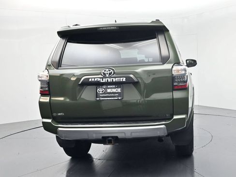 Used 2022 Toyota 4Runner TRD Off-Road Premium AWD/4WD image 7