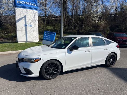 Used 2023 Honda Civic Sport image 7