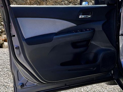 Used 2015 Honda CR-V EX image 16