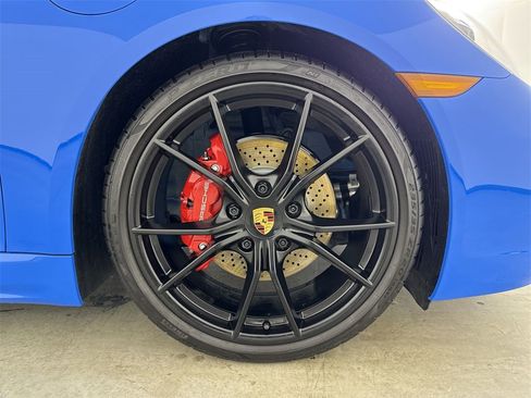 Certified 2023 Porsche 718 Cayman S image 15