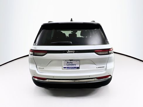 Used 2023 Jeep Grand Cherokee Laredo AWD/4WD image 6
