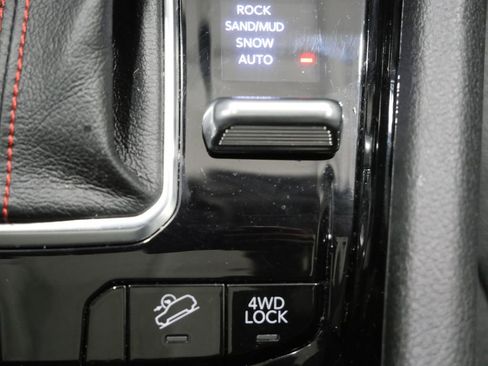 Used 2022 Jeep Compass Trailhawk w/ Sun and Sound Group AWD/4WD image 22