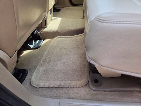Used 2010 Ford Explorer Eddie Bauer RWD image 40