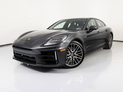New 2025 Porsche Panamera 4
