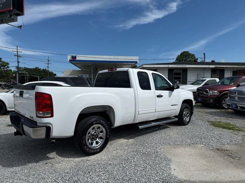 Used 2008 GMC Sierra 1500 SLE w/ Sierra NFL Edition image 4