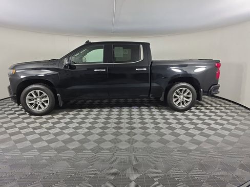 Used 2022 Chevrolet Silverado 1500 High Country w/ Safety Package II image 2