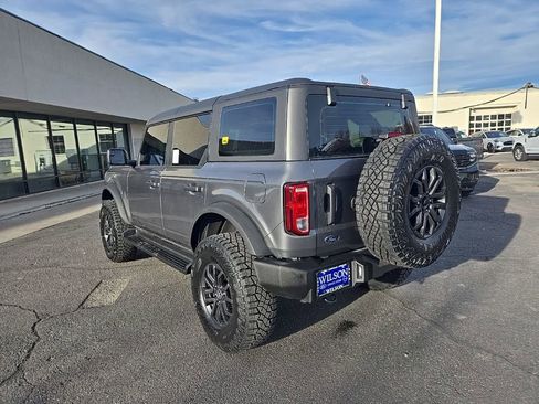 New 2025 Ford Bronco 4-Door image 8