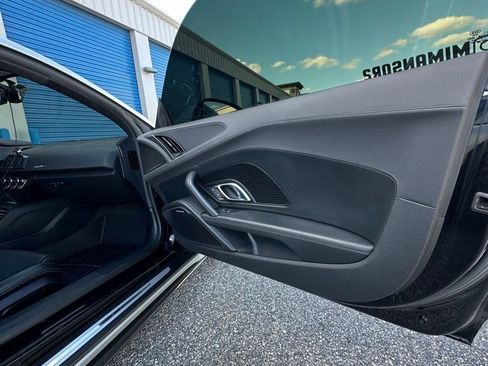 Used 2017 Audi R8 V10 plus image 29