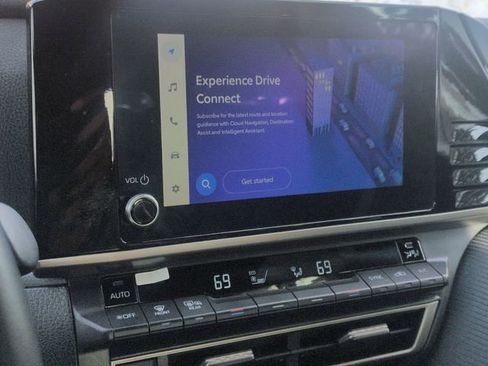 Certified 2025 Toyota Camry SE image 20