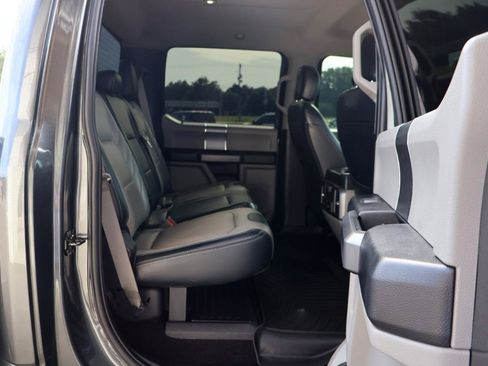 Used 2018 Ford F250 XLT w/ XLT Premium Package AWD/4WD image 12