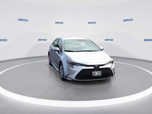 Used 2024 Toyota Corolla LE FWD image 2
