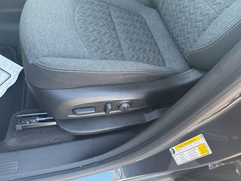 Used 2022 Chevrolet Equinox LT image 18