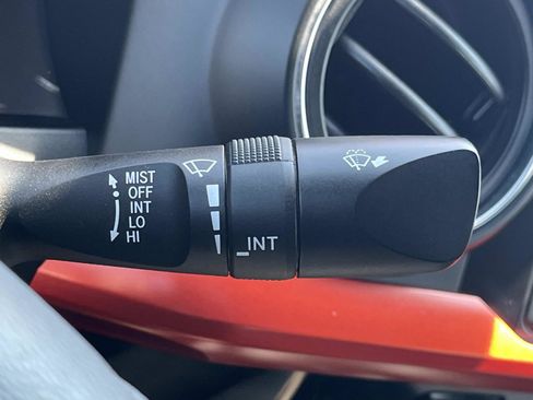 Used 2018 Toyota Tacoma TRD Off-Road AWD/4WD image 41