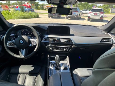 Used 2018 BMW 540i xDrive AWD/4WD image 17